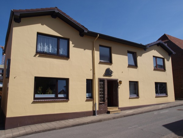 Simoneit aussen – 1